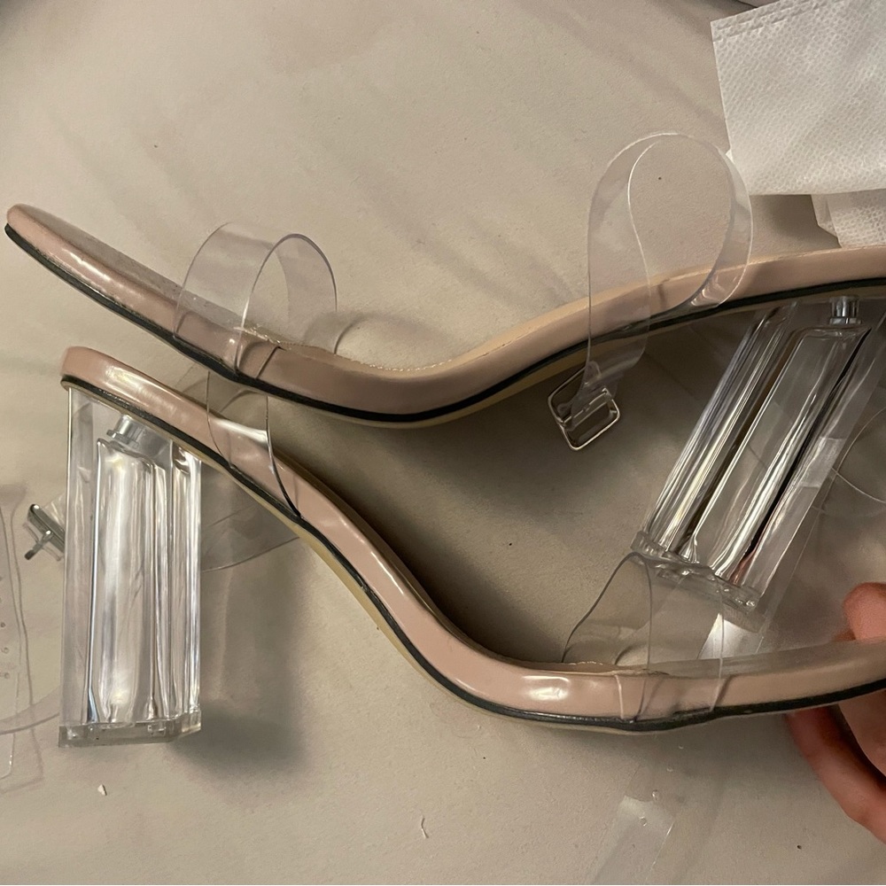 Clear heels - Picture 7 of 7